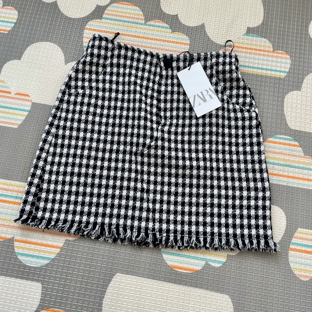 Zara Houndstooth Tweed Mini Skirt Size Small NWT Black White